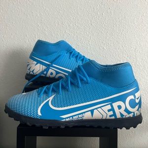 Brand New Indoor Mercurial Superfly 7’s